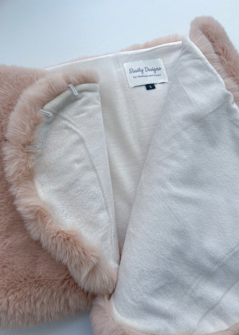 Blush / Peach Fur Wrap (Serena Pea05)