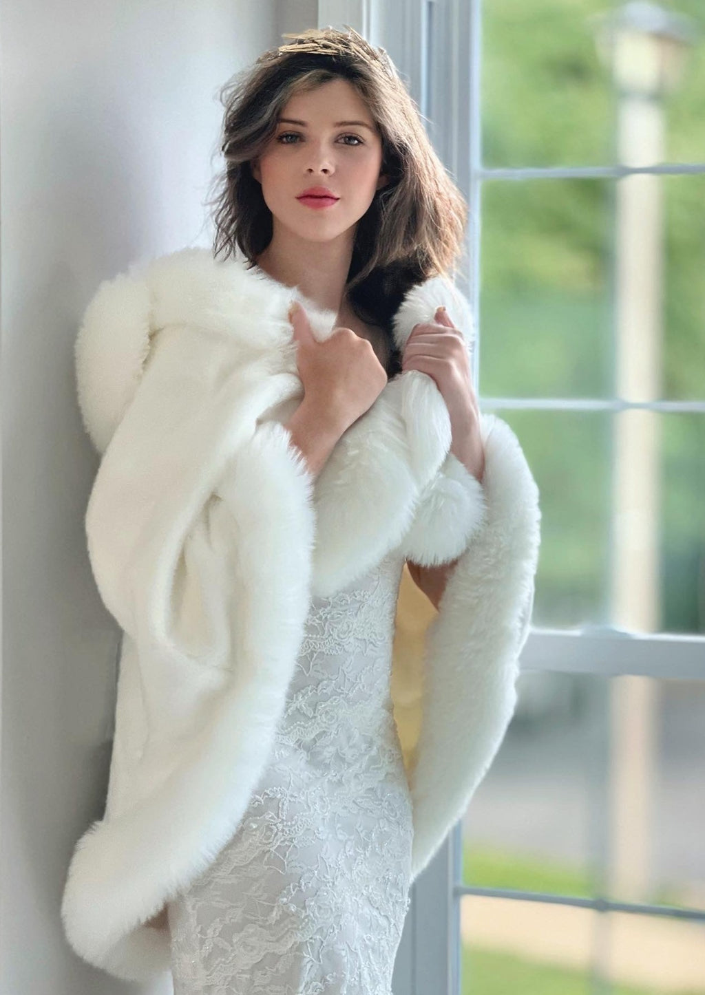 White cape fur sale