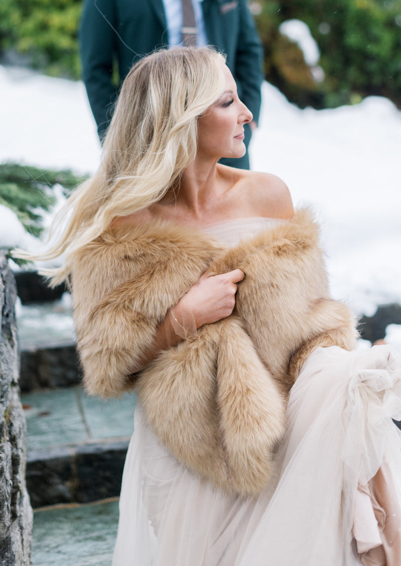 Honey Brown Faux Fur Shawl (Lilian LBrw03) Large