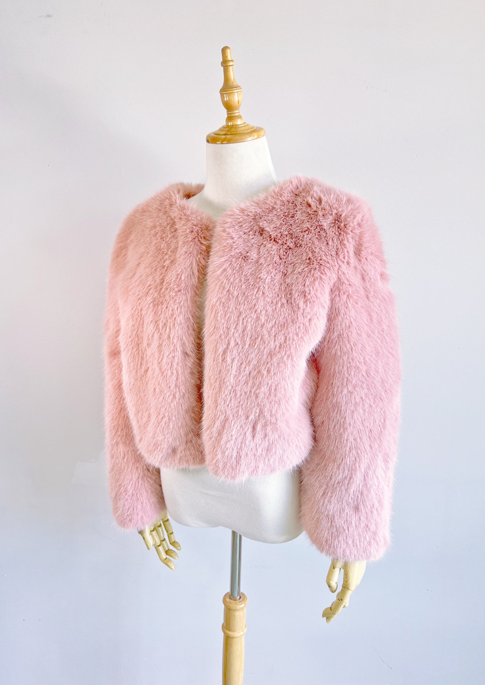 Pink Faux Fur Bridal Jacket (Anna Pin07) – Sissily Designs