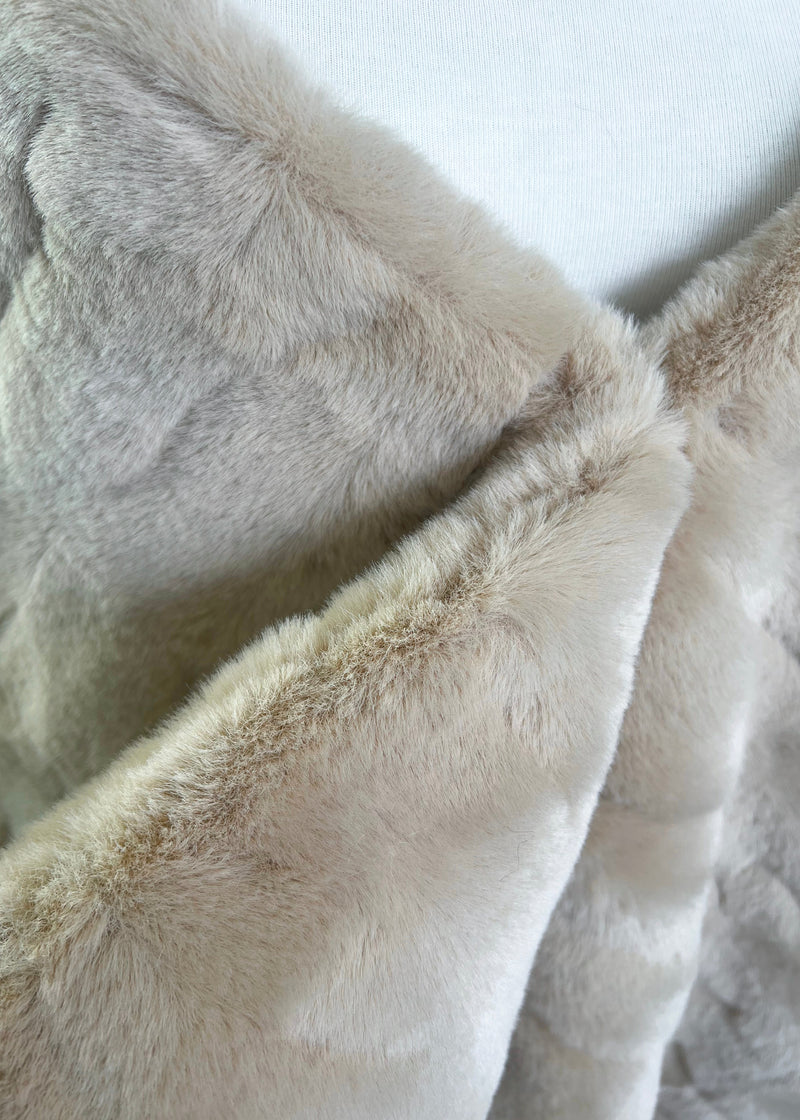 Light Beige / Ivory Double Side Fur Shawl (Jenny Ivy04)