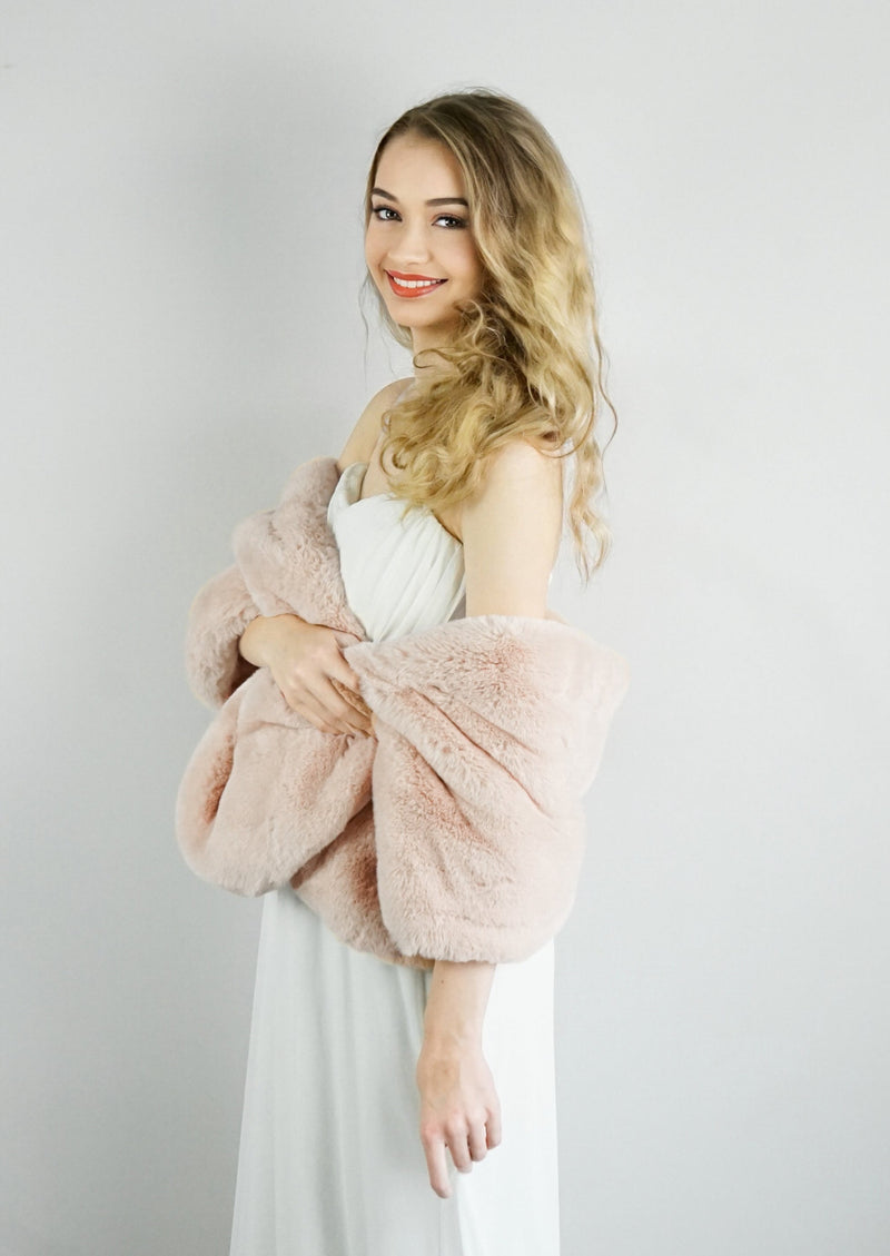 Blush Faux Fur Bridal Cape (Audrey Blu05)