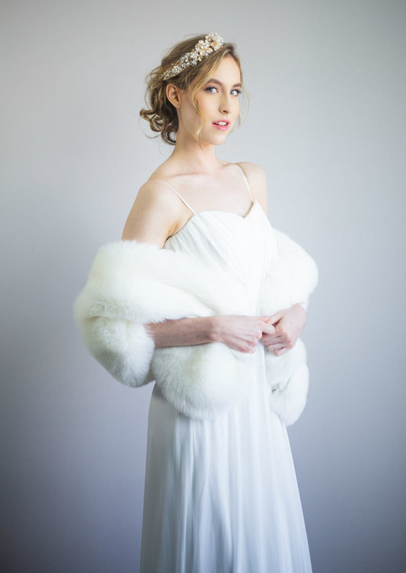 Bridal Pure Ivory Fur Shawl (Celia Wht01) – Sissily Designs