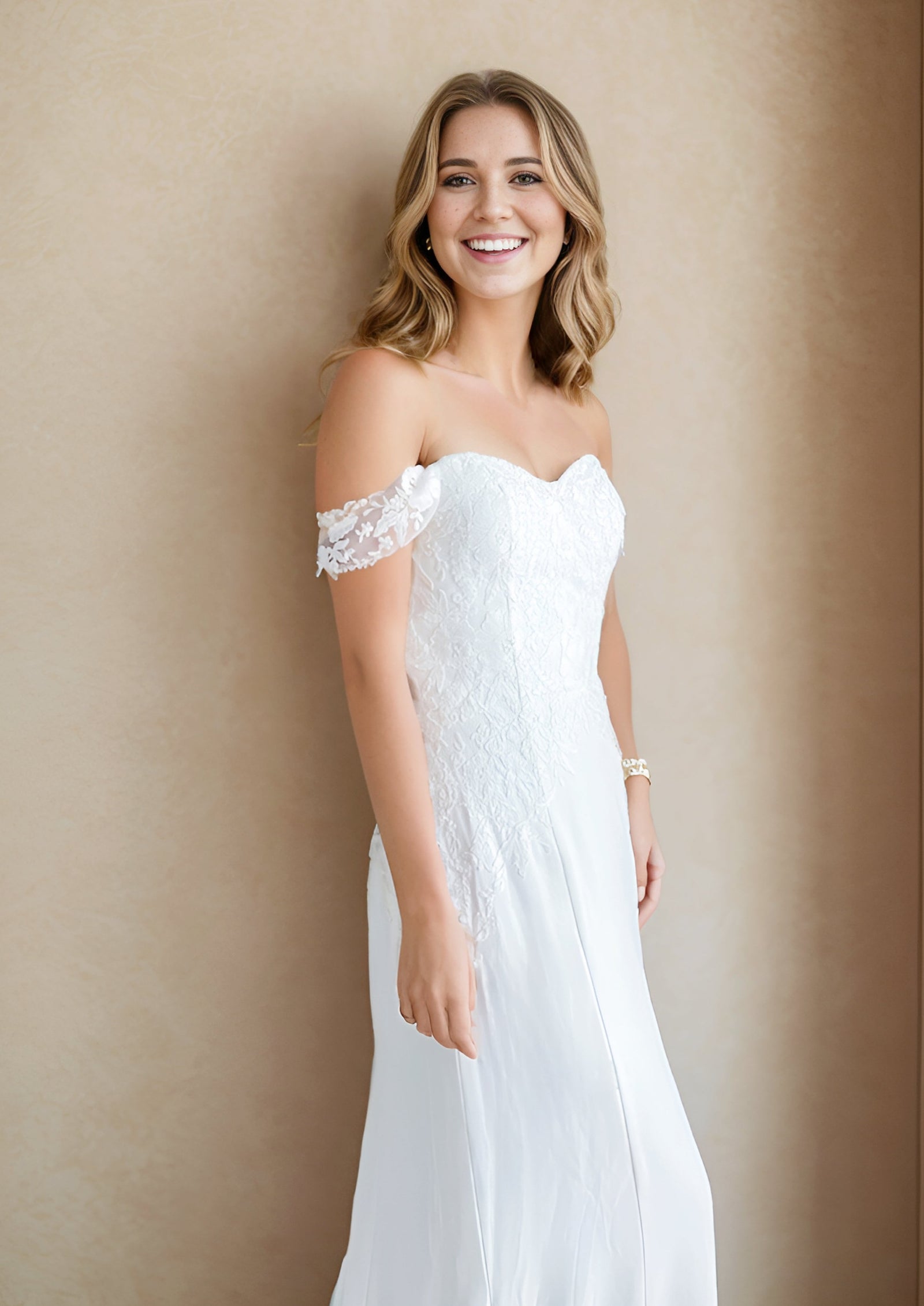 Anomalie Long Lace Wedding Pre-Loved Wedding Dress (Stefanie) Sissily Designs Anomalie Long Lace Wedding Pre-Loved Wedding Dress (Stefanie) Sissily Designs
