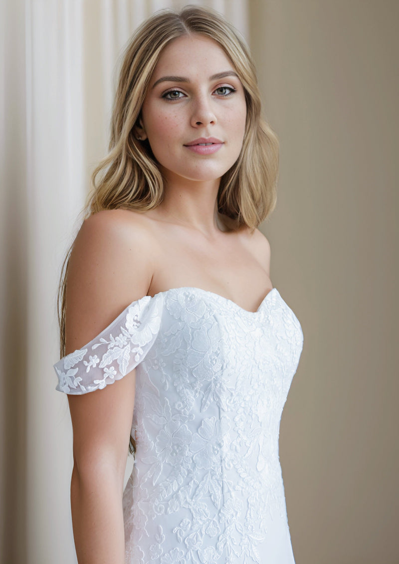 Anomalie Long Lace Wedding Pre-Loved Wedding Dress (Stefanie)
