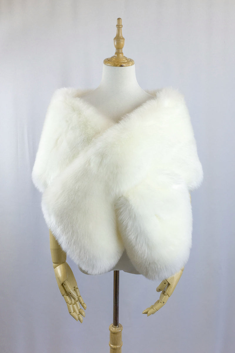 Light Ivory Faux Fur Shawl (Lilian Wht01)