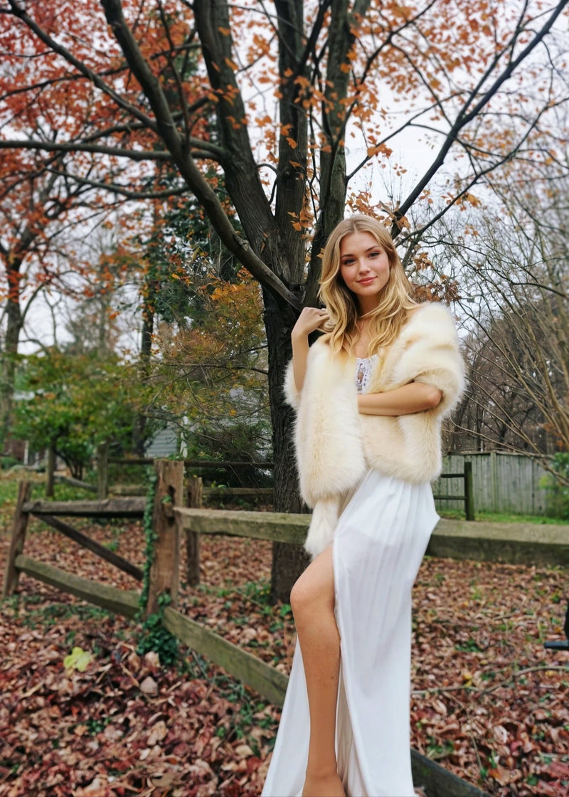 Champagne Faux Fur Shawl (Lilian Cha03)