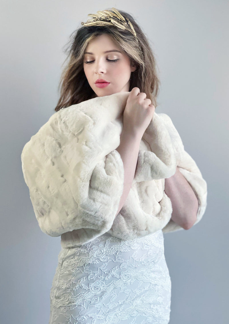 Light Beige / Ivory Double Side Fur Shawl (Jenny Ivy04)