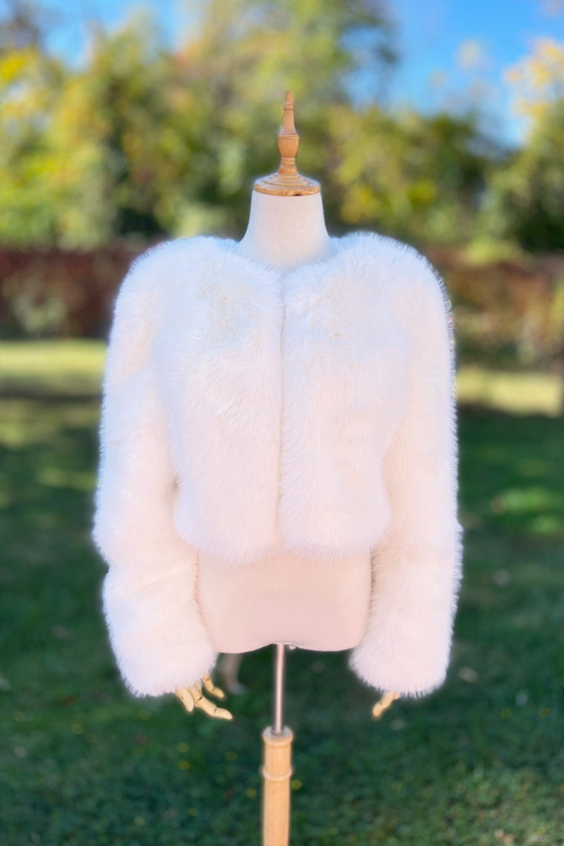 Ivory Faux Fur Bridal Jacket (Anna Ivy07)