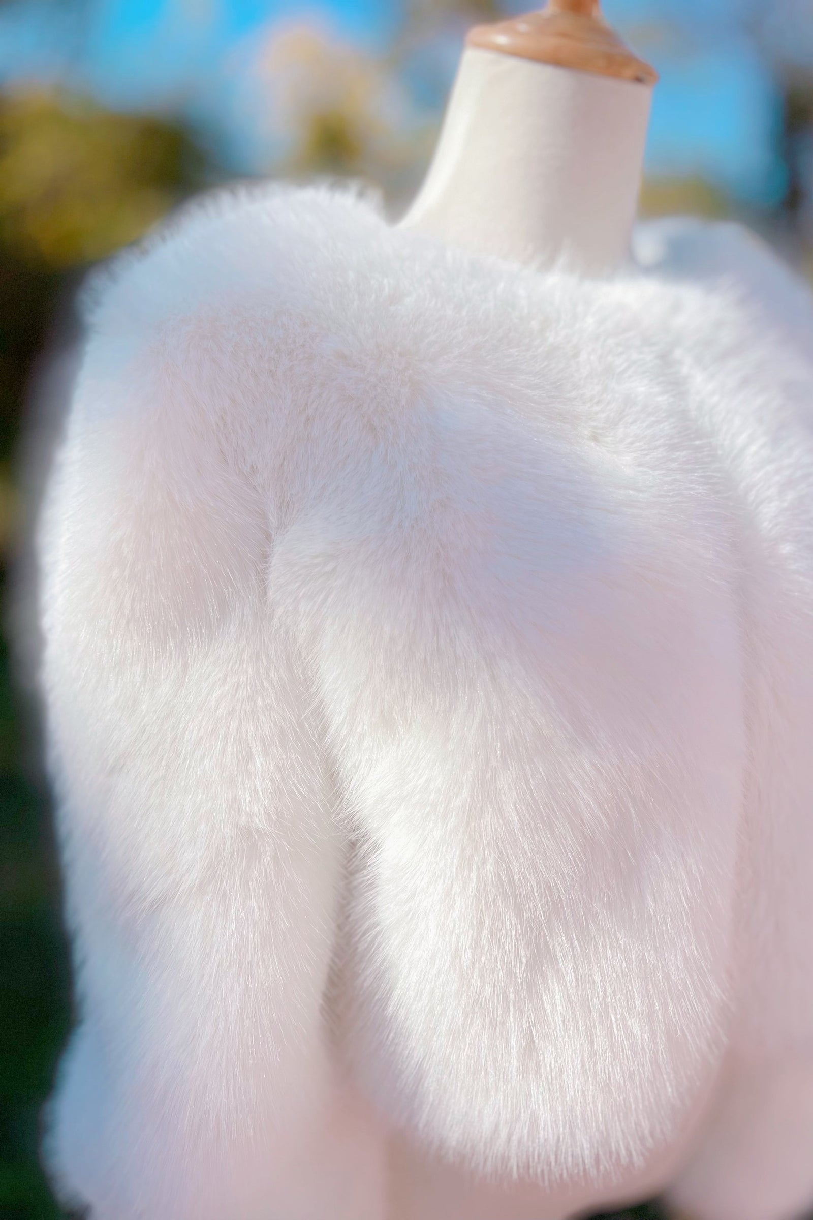 Ivory Faux Fur Bridal Jacket (Anna Ivy07) – Sissily Designs