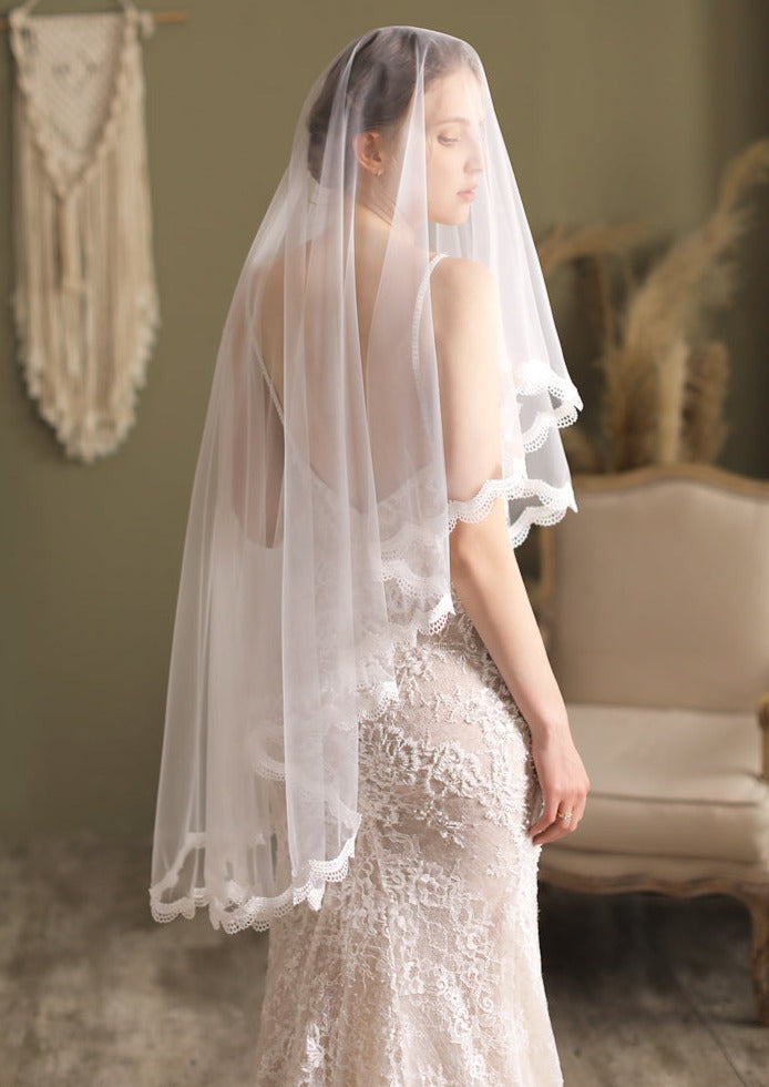 Yaya | Bridal Vintage Lace Medium Veil