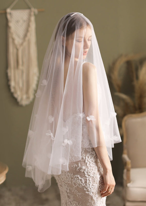 Trish | Flower Medium Veil