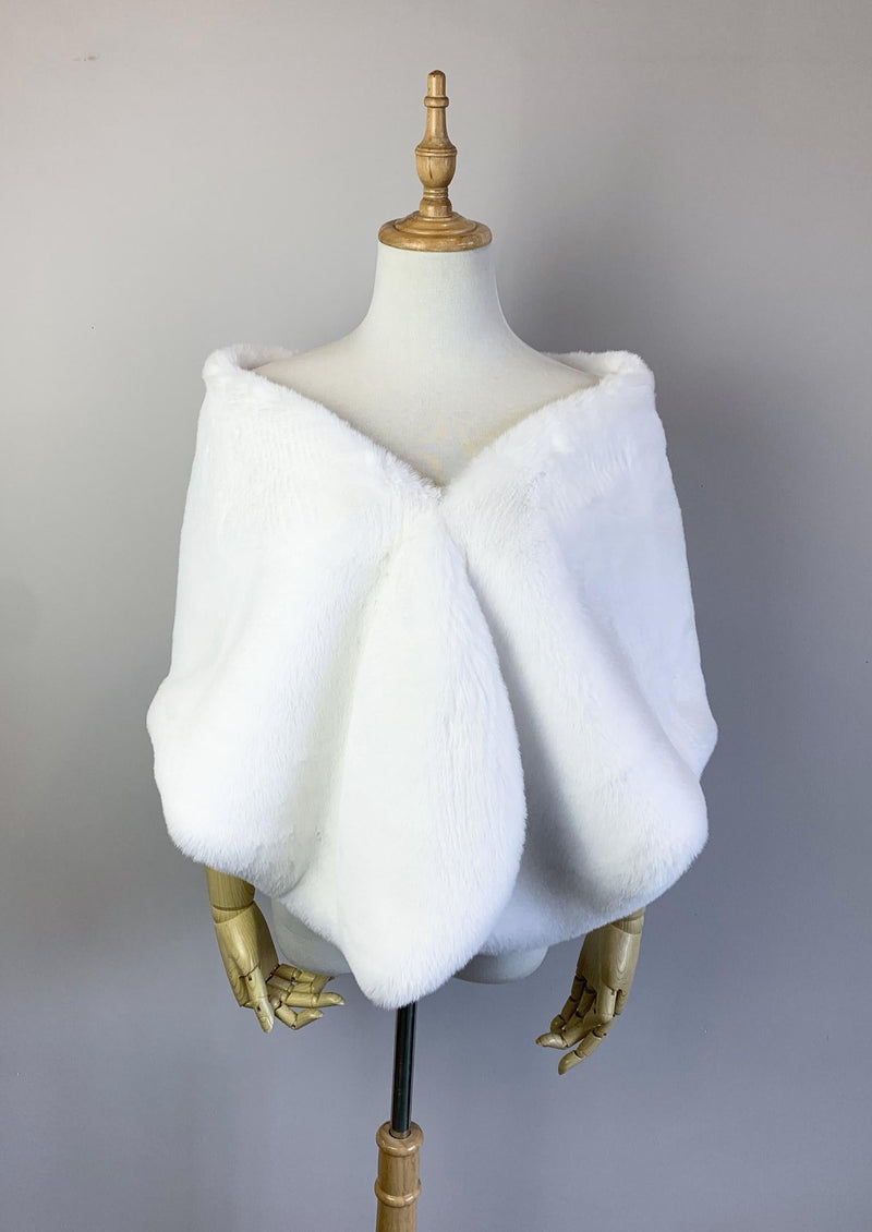 Ivory / White / Blush Fur Shawl (Butterfly Ivy05)