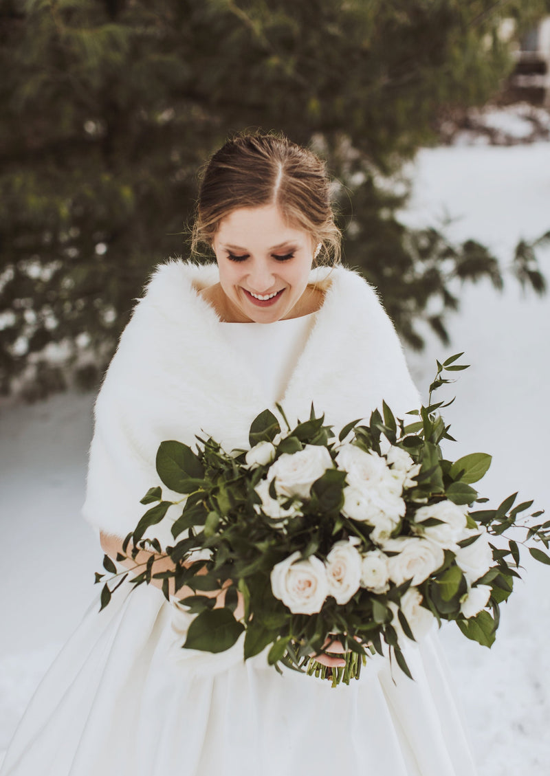 Ivory / White / Blush Fur Shawl (Butterfly Wht05/Ivy05/Blu05)