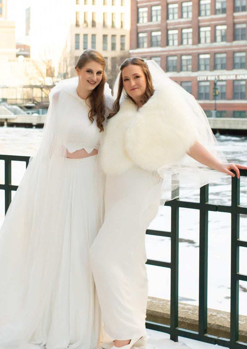 Ivory / White Fur Shawl (Butterfly Ivy03)