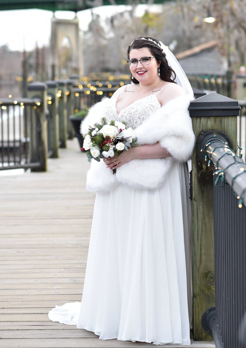 Ivory with Blk Tips Faux Fur Shawl Plus Size Bride (Lilian Wht03)