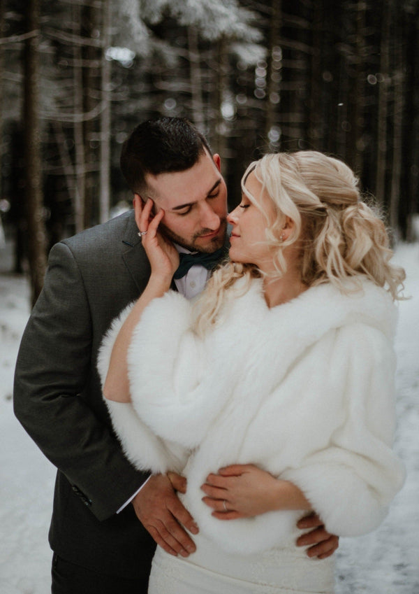 Ivory White Fur Cape (Juliet Wht01)