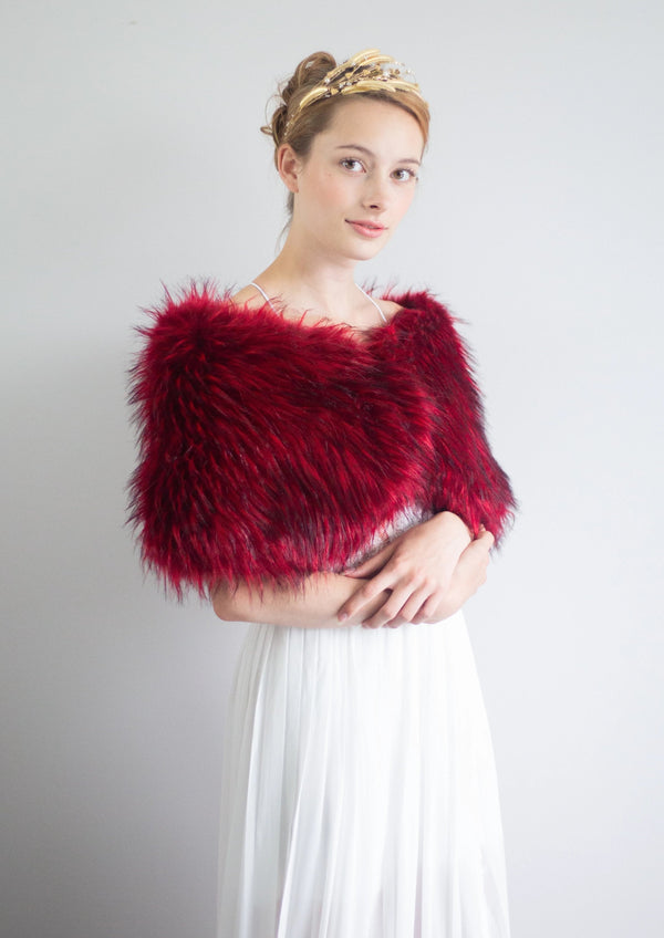 Red Fur Wrap (Serena Red02)
