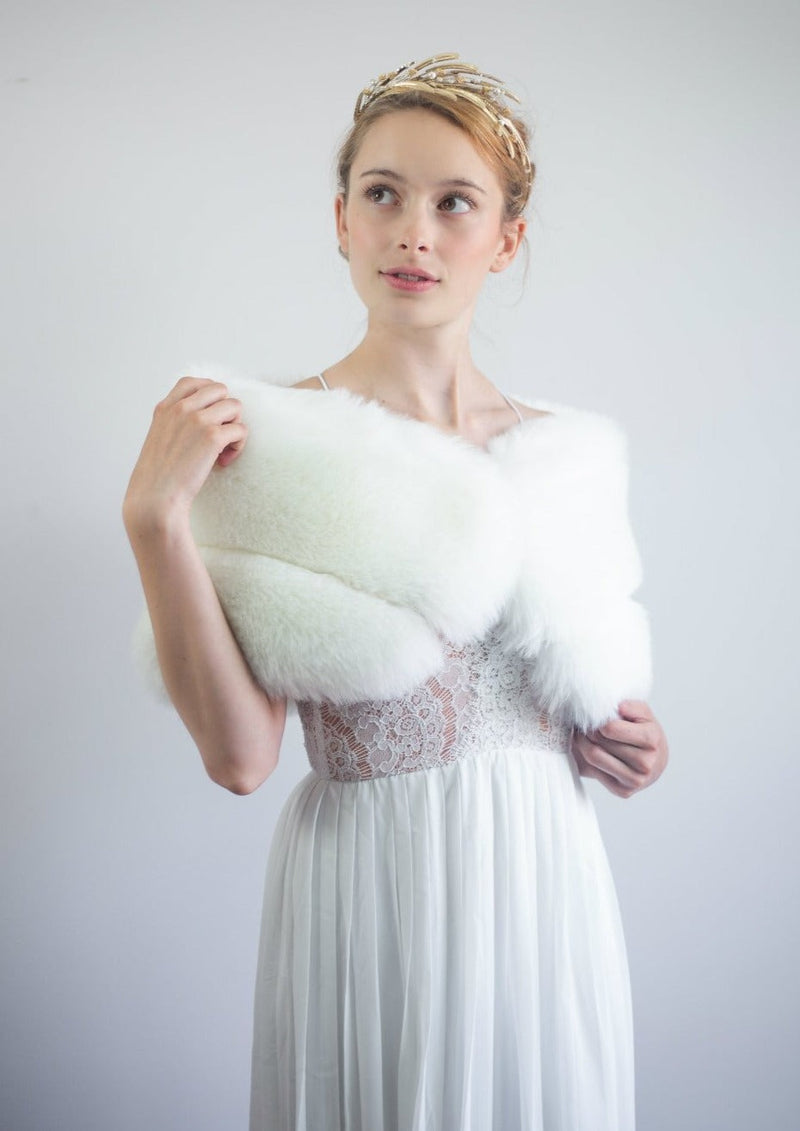 Ivory White Fur Wrap (Penelope Wht01) Sissily Designs Ivory White Fur Wrap (Penelope Wht01) Sissily Designs