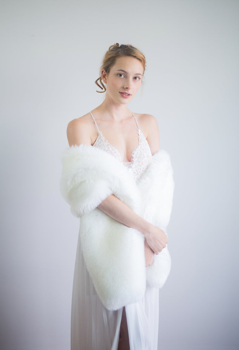 Ivory White Fur Shawl (Lilian Wht01)