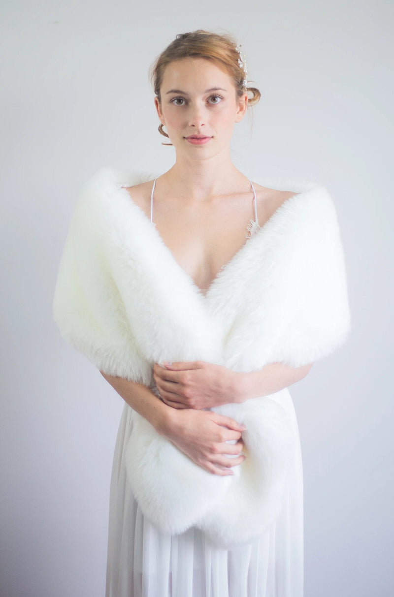 Ivory White Fur Shawl (Lilian Wht01) – Sissily Designs