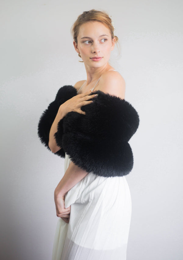 Black Faux Fur Wrap (Penelope Blk01)