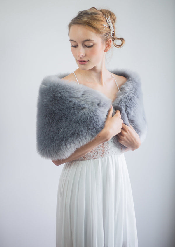 Gray Fur Wrap (Serena Gry01)