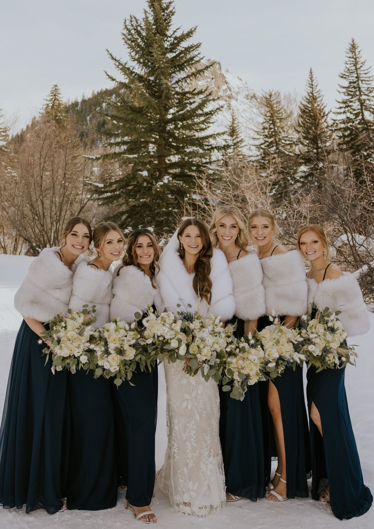 Bridesmaids GREY / BLUE / SILVER FAUX FUR SHAWL Sissily Designs Bridesmaids GREY / BLUE / SILVER FAUX FUR SHAWL Sissily Designs