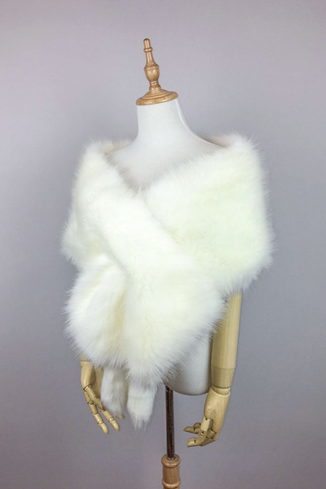 Ivory / White Fur Shawl (Lilian Ivy03)