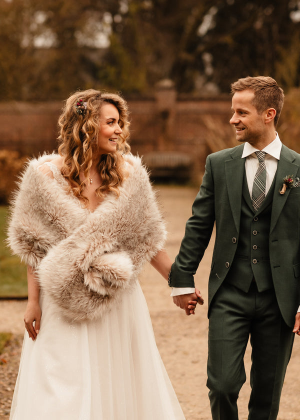 Bridal BLUSH / NUDE BRIDAL WEDDING FAUX FUR SHAWLS / WRAPS / CAPES / C –  Sissily Designs