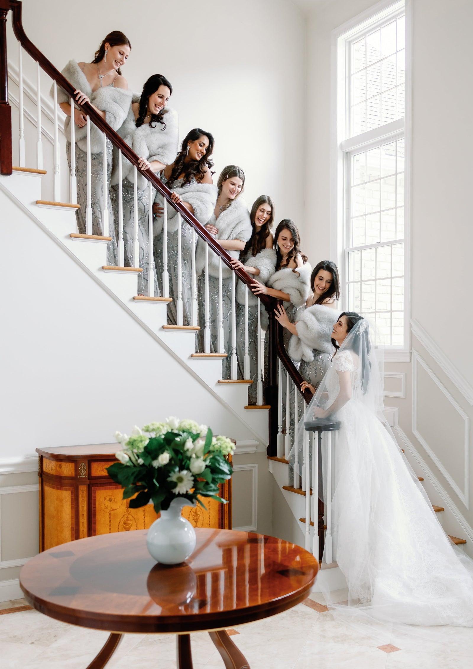 Light Gray / Silver Faux Fur Shawl (Lilian SGry01) – Sissily Designs