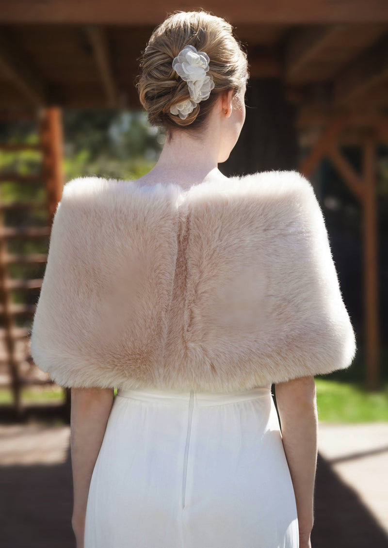 Blush / Beige Fur Wrap (Serena Blu01)