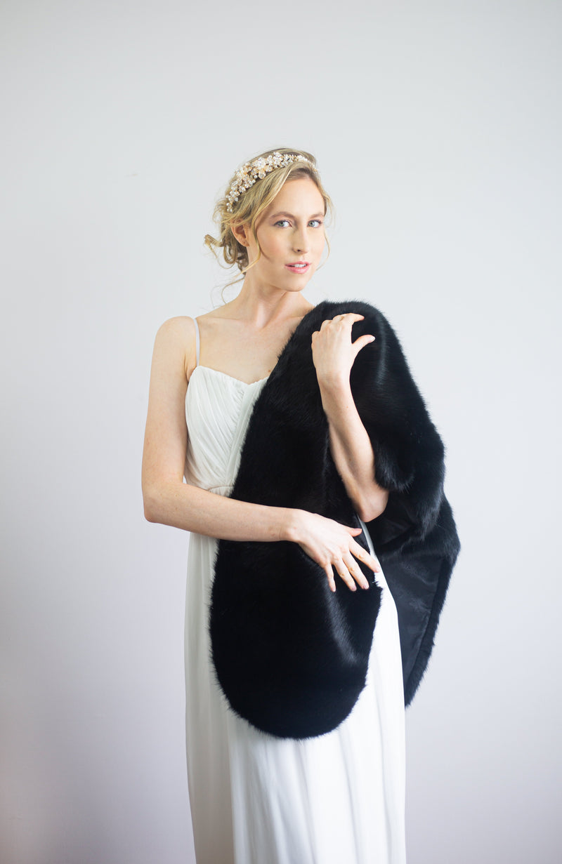 Black Faux Fur Shawl (Butterfly Blk05) – Sissily Designs Black Faux Fur Shawl (Butterfly Blk05) – Sissily Designs