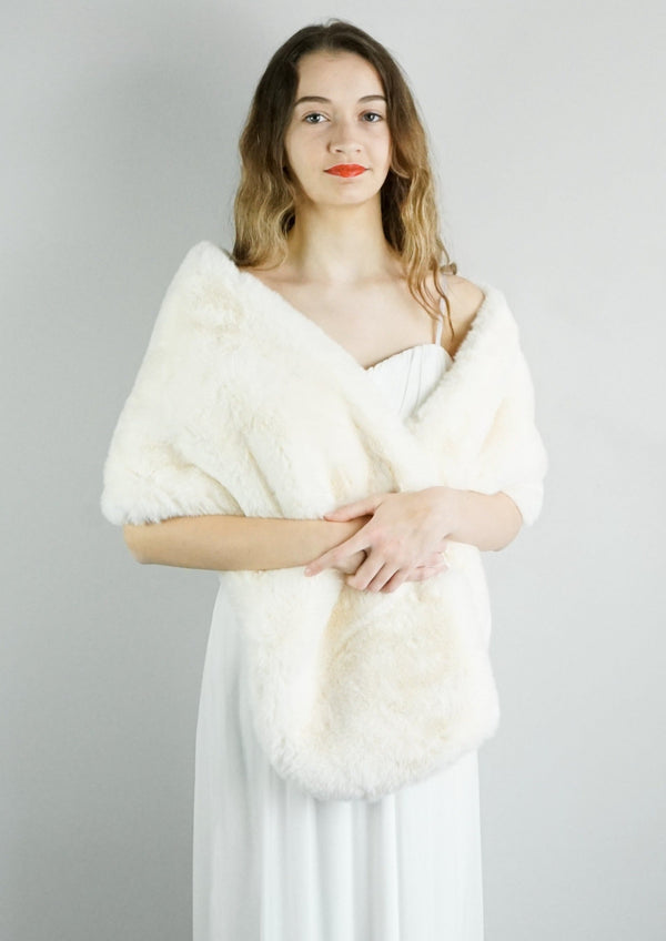 Ivory Faux Fur Bridal Cape (Audrey Ivy05)