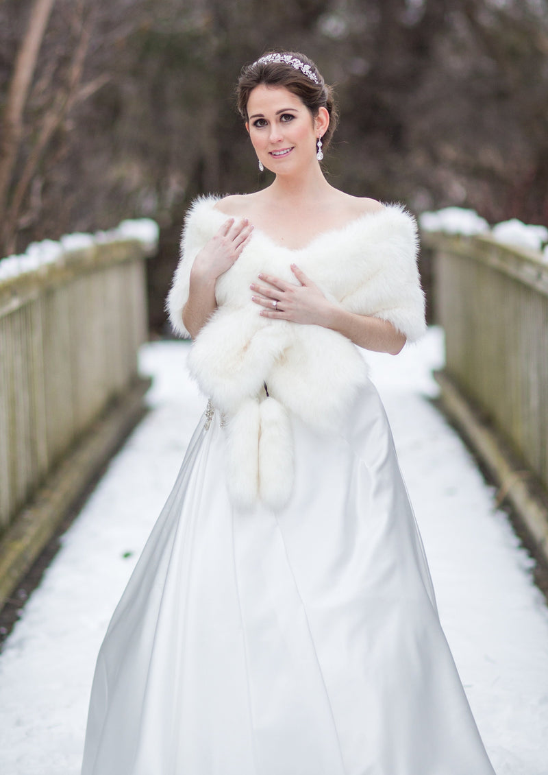 Ivory / White Fur Shawl (Lilian Ivy03) Sissily Designs Ivory / White Fur Shawl (Lilian Ivy03) Sissily Designs