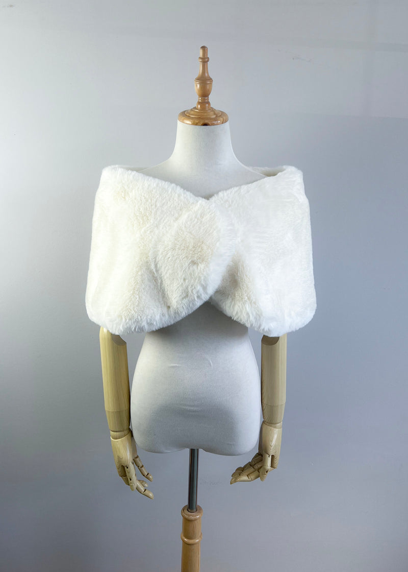 Ivory / White Fur Wrap (Serena Ivy05) – Sissily Designs