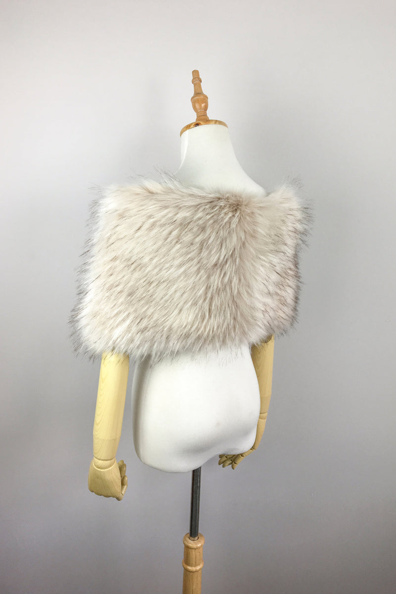 Blush / Beige Plus Size Faux Fur Wrap (Serena Blu02)