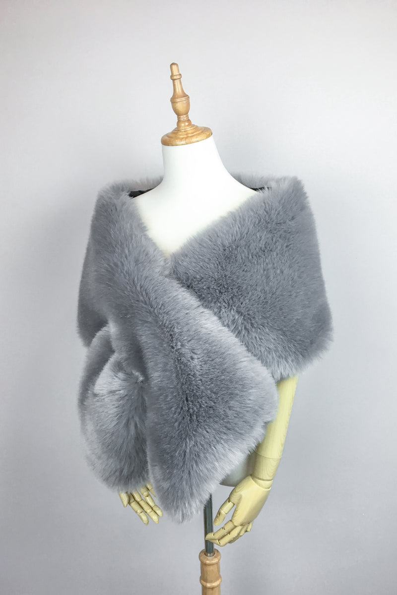 Light Gray Fur Shawl (Lilian Gry01)