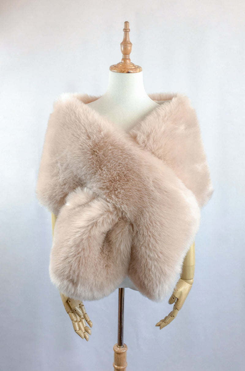 Blush Faux Fur Shawl (Lilian Blu01)