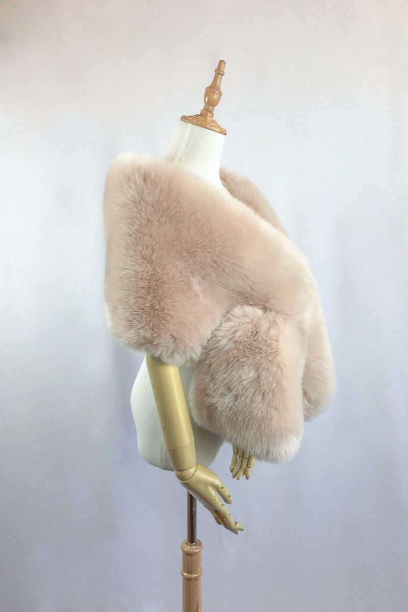 Blush Faux Fur Shawl (Lilian Blu01)