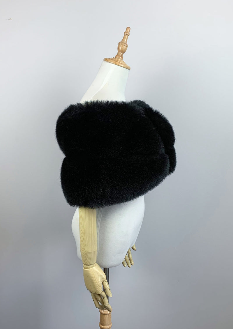 Black Faux Fur Wrap (Penelope Blk01)