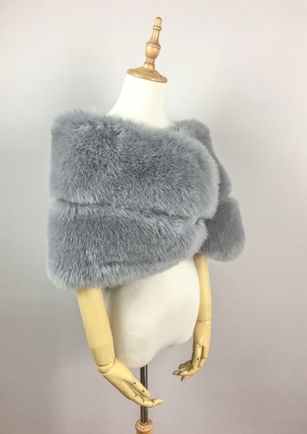Gray Fur Wrap (Penelope Gry01)