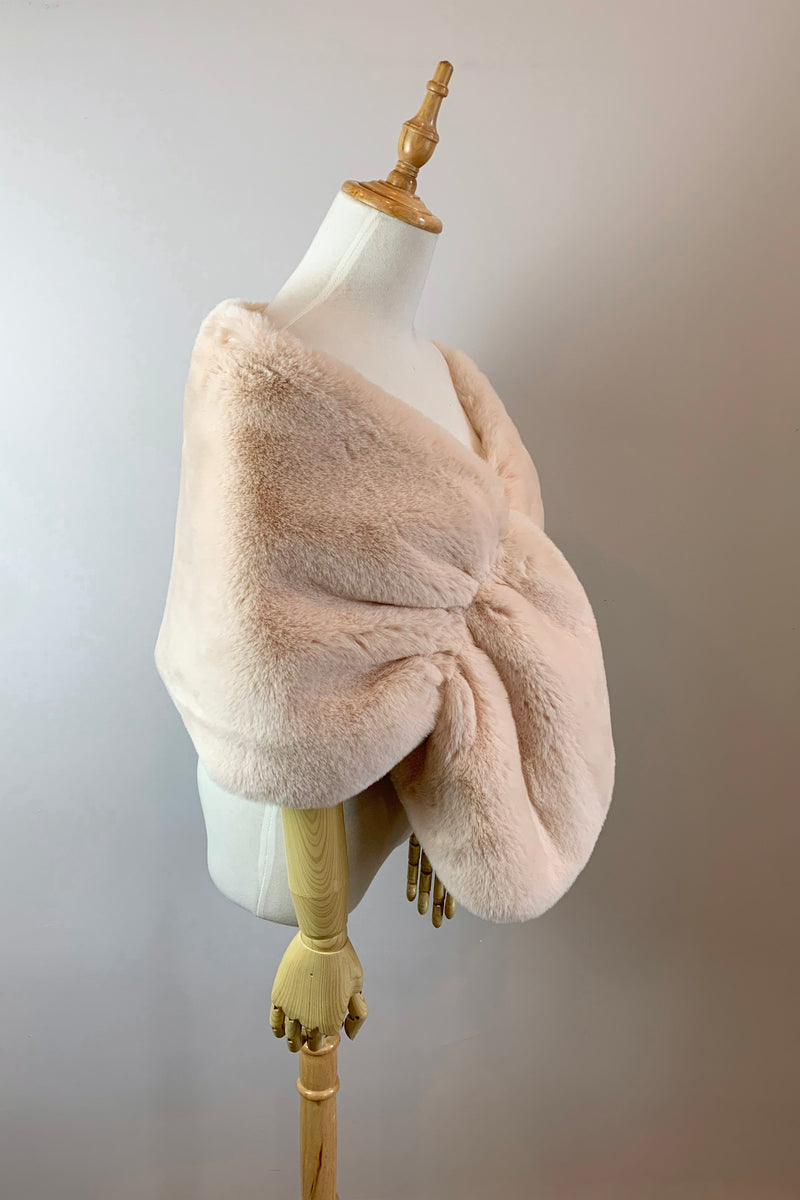 Blush Faux Fur Bridal Cape (Audrey Blu05)