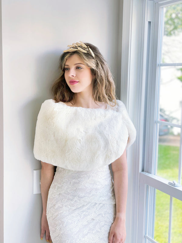 Ivory Fur Wrap (Serena Ivy05)
