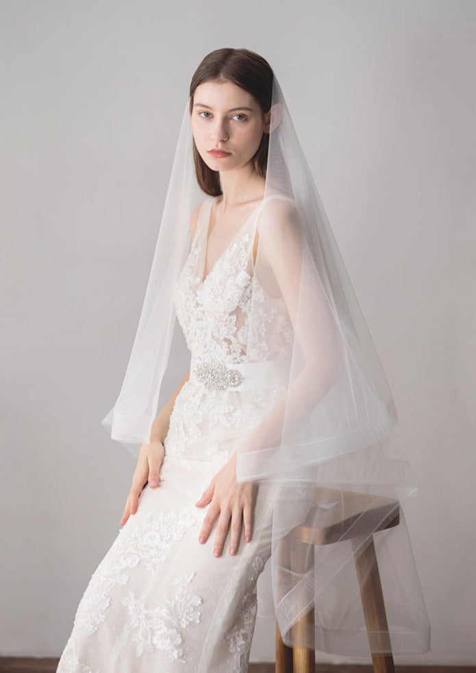 Clara | Minimalist Medium Veil