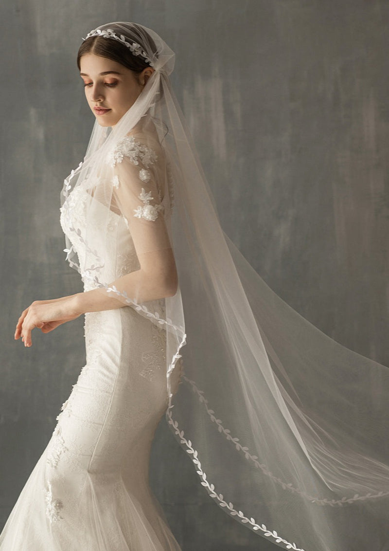 Ivy | Leaves Medium Veil