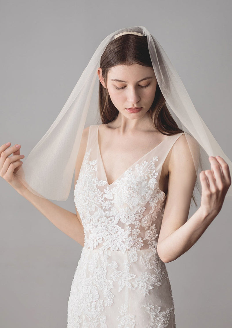 Nora | Minimalist Short Veil