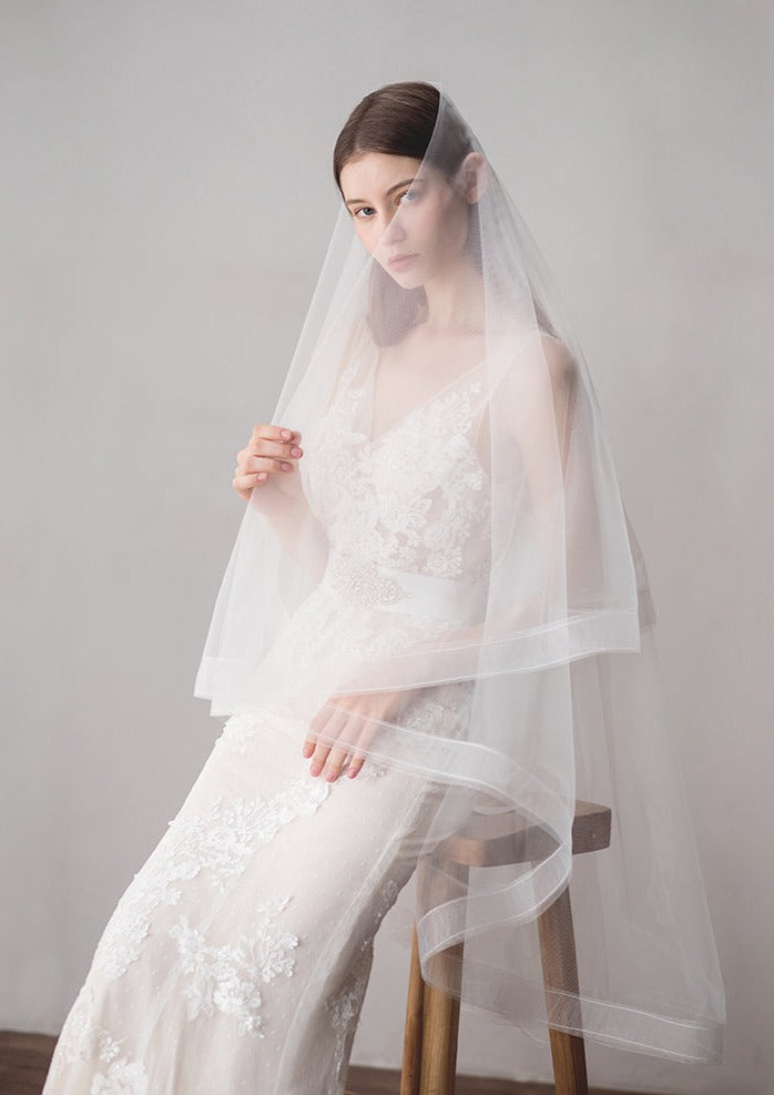 Clara | Minimalist Medium Veil