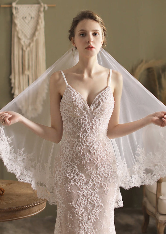 Ava | Lace Medium Veil