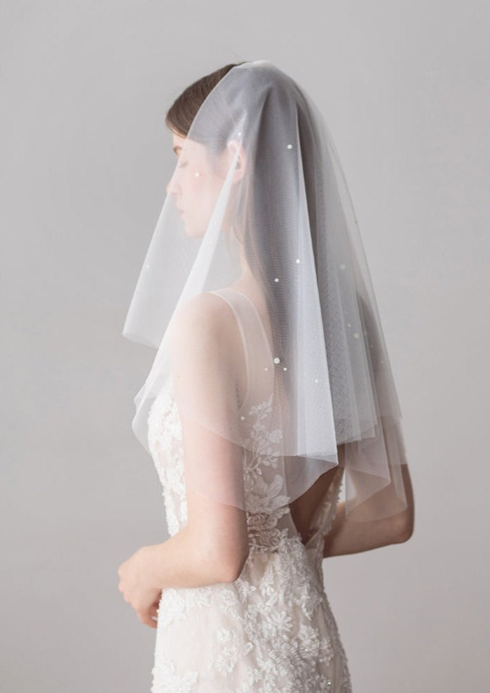 Emily | Pearl Short Veil